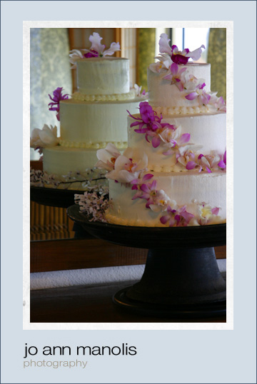 kauai_wedding_cake.jpg